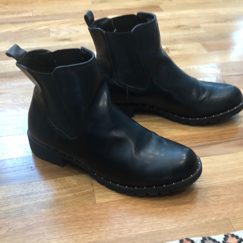 Black boots